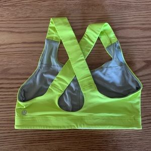 Lululemon sports bra